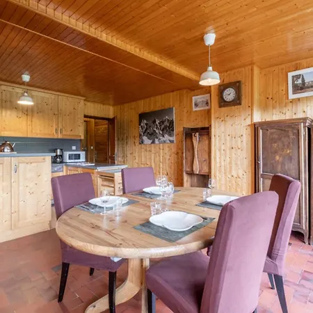 Spacious Nest Overlooking The Mont Blanc Range 아파트
